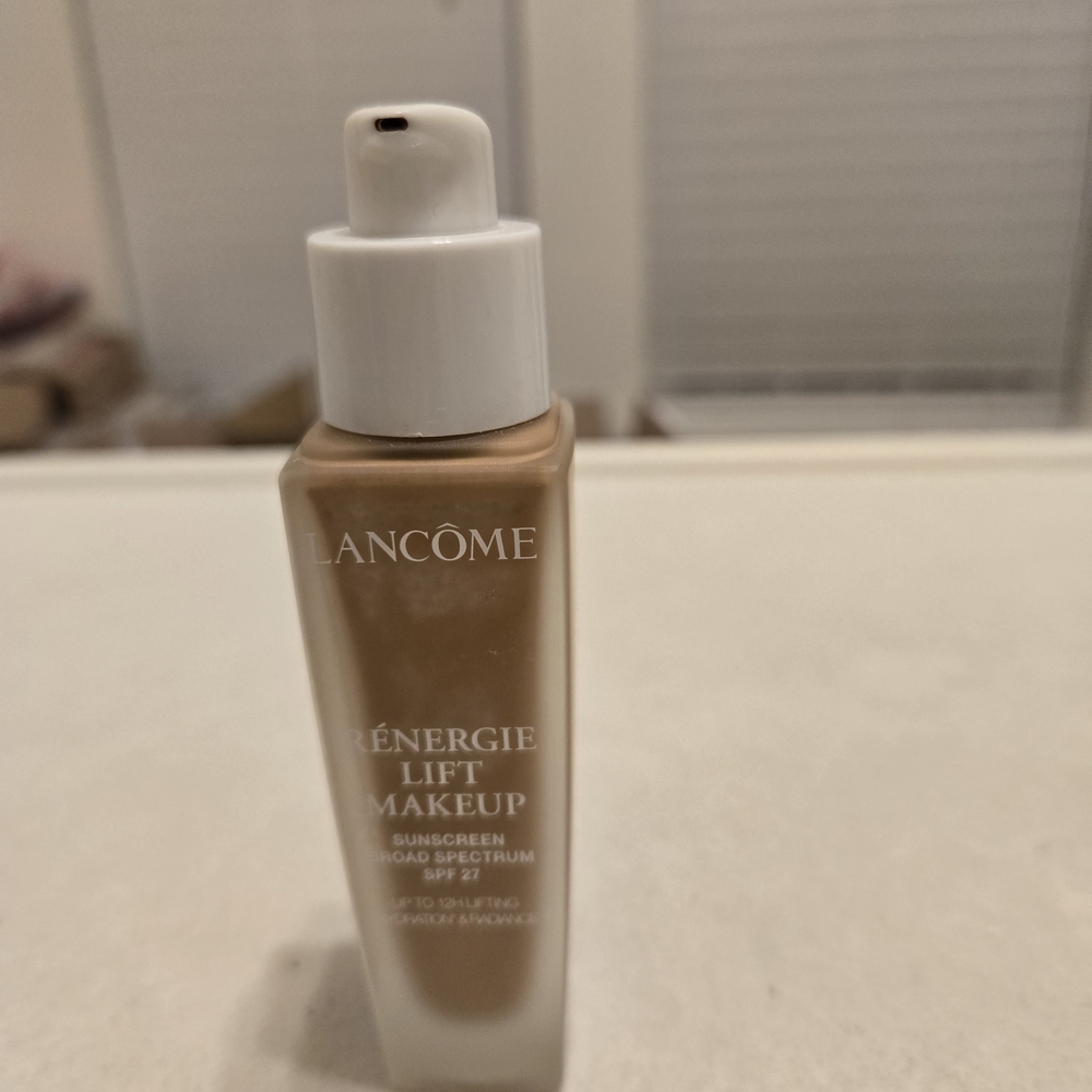 Lancome Rénergie Lift Makeup SPF 27 - Warm Beige